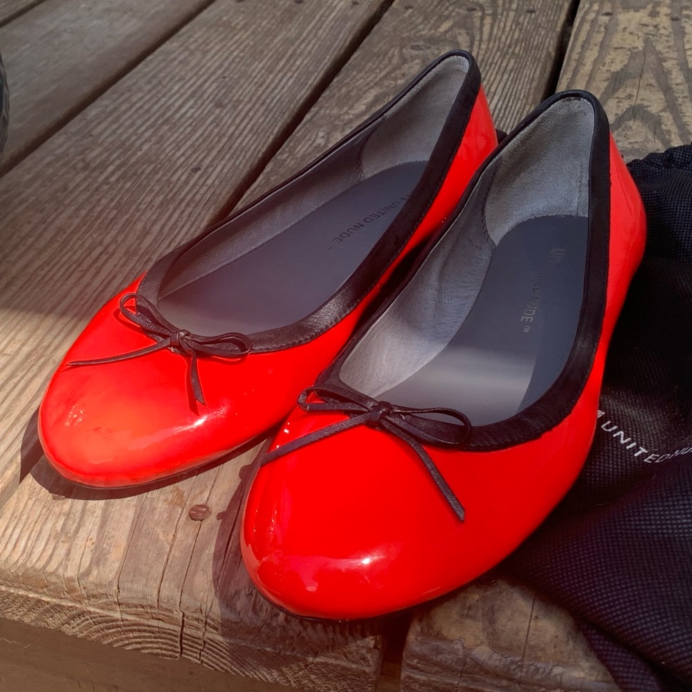 Neon Coral-Red Patent Leather Flats